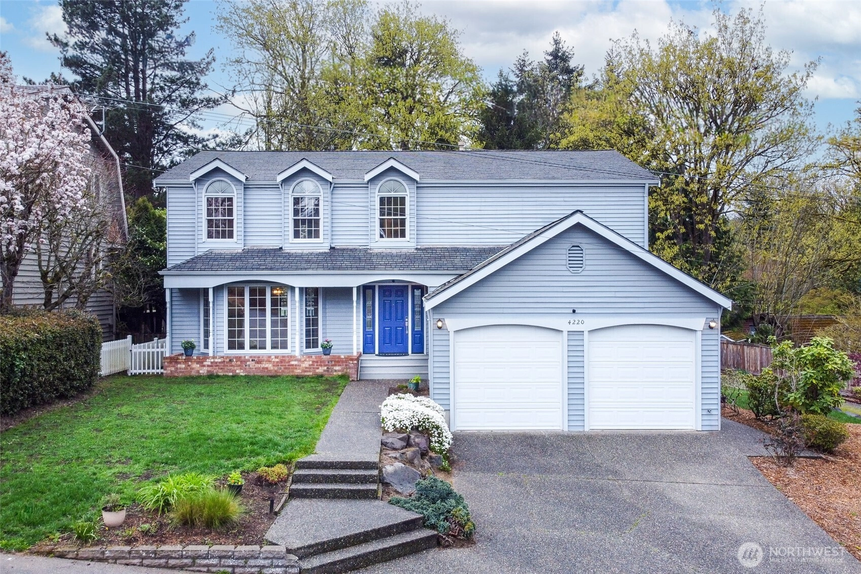 4220 NE 169th Ct Lake Forest Park WA 98155