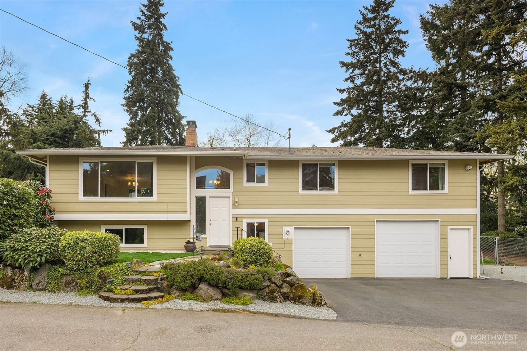 4028 S 175th St SeaTac WA 98188