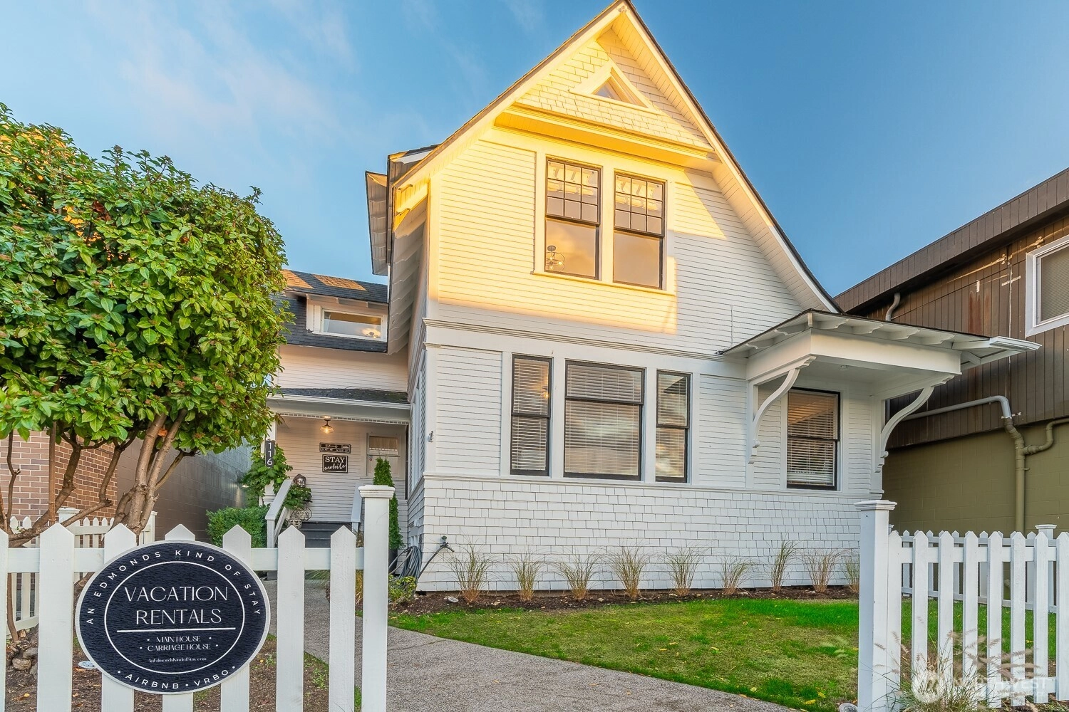 116 4th Ave N Unit  Edmonds WA 98020