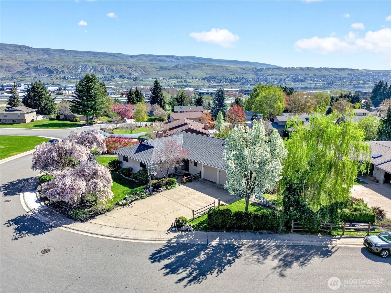 2629 Lemaister Ave Wenatchee WA 98801