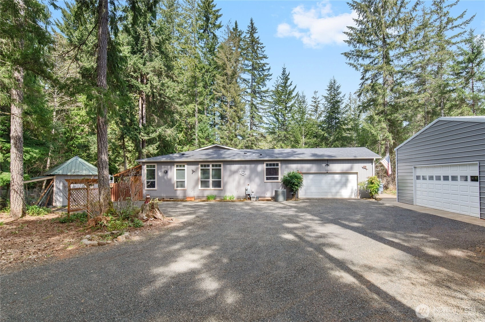 251 N Goldeneye Dr Unit  Hoodsport WA 98548