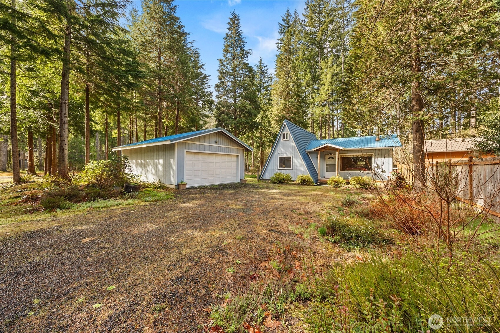 233 Mountain View Dr Unit  Packwood WA 98361