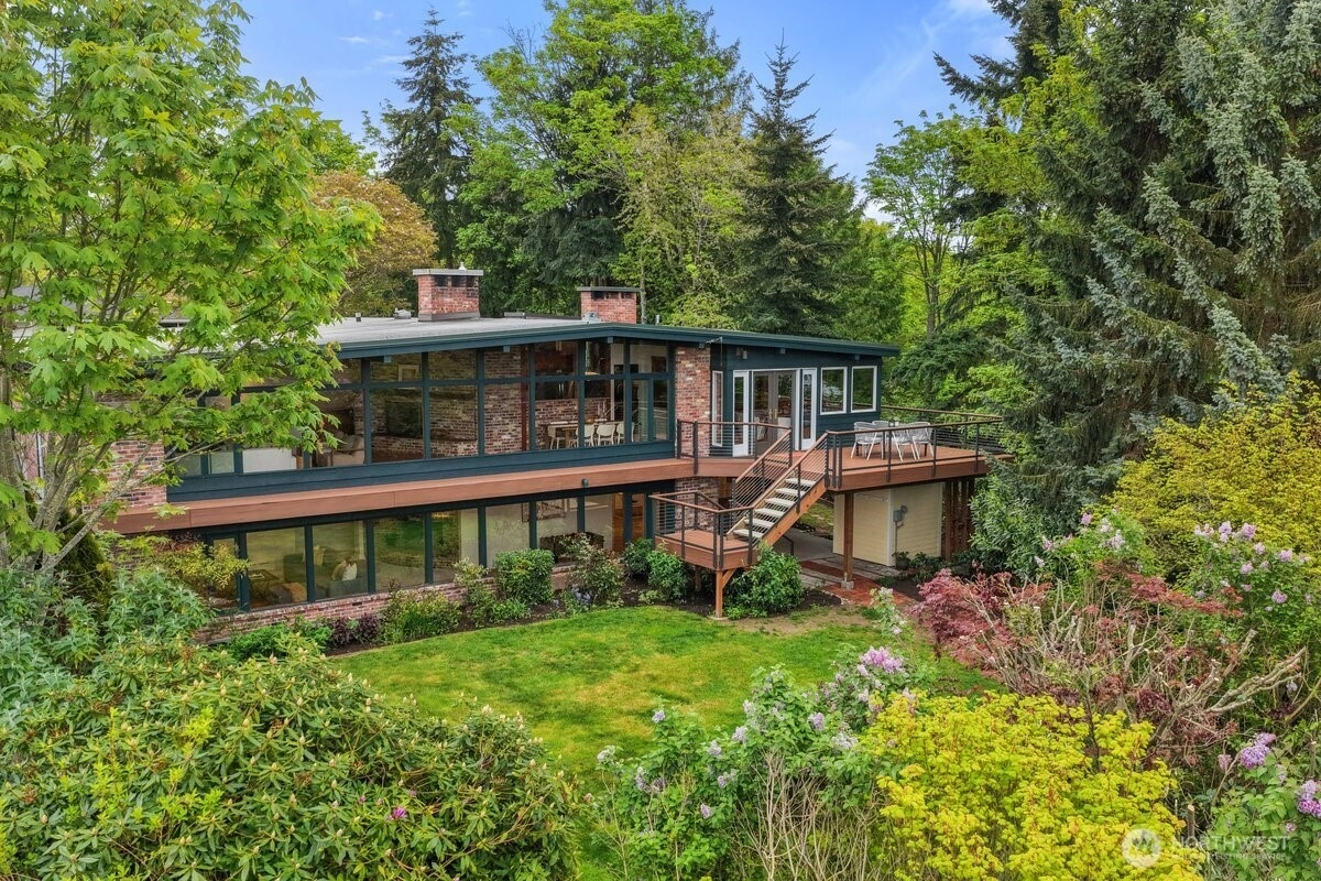 11501 4th Ave NW Seattle WA 98177
