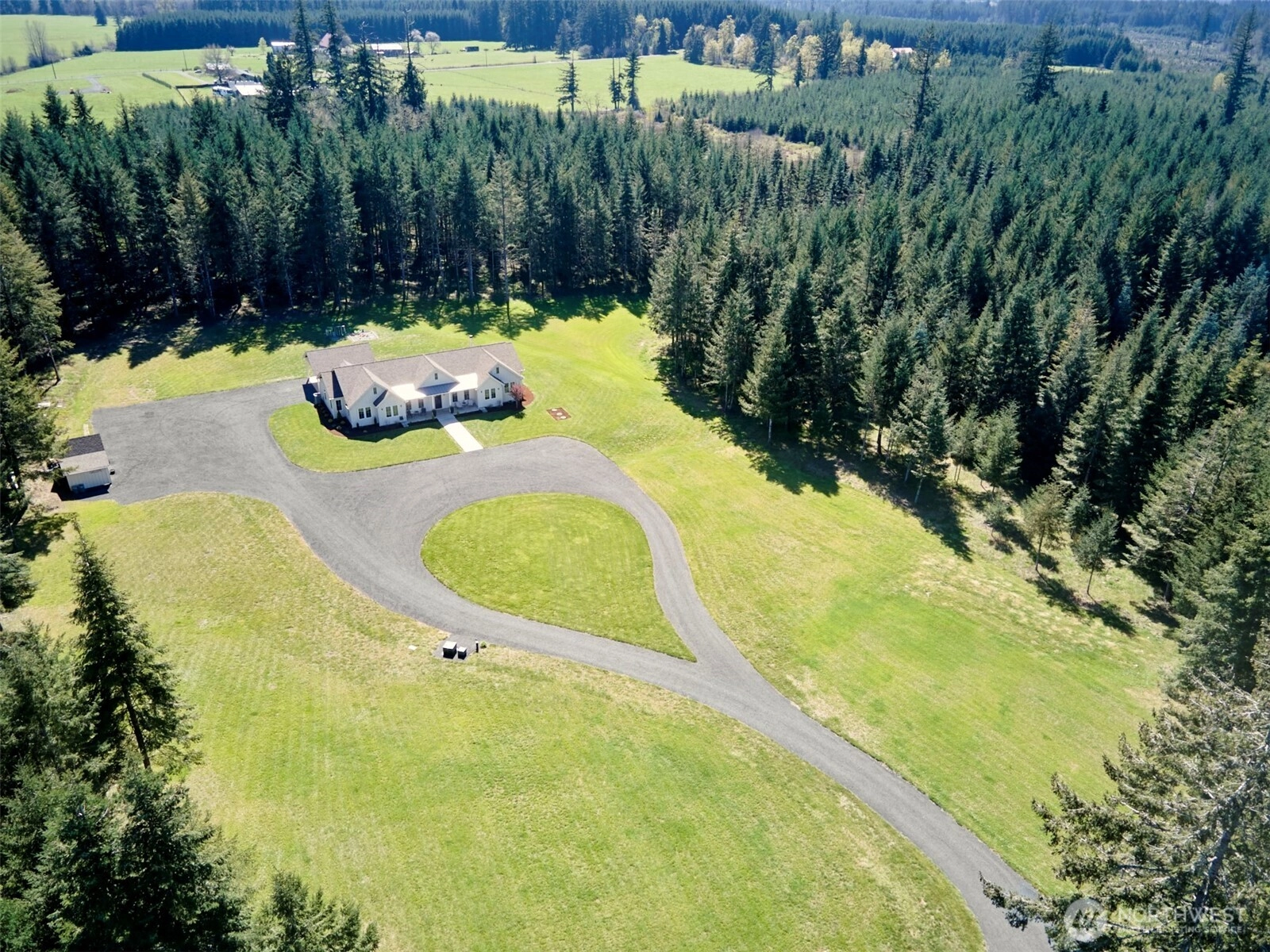 215 Bear Creek Ln Unit  Winlock WA 98596