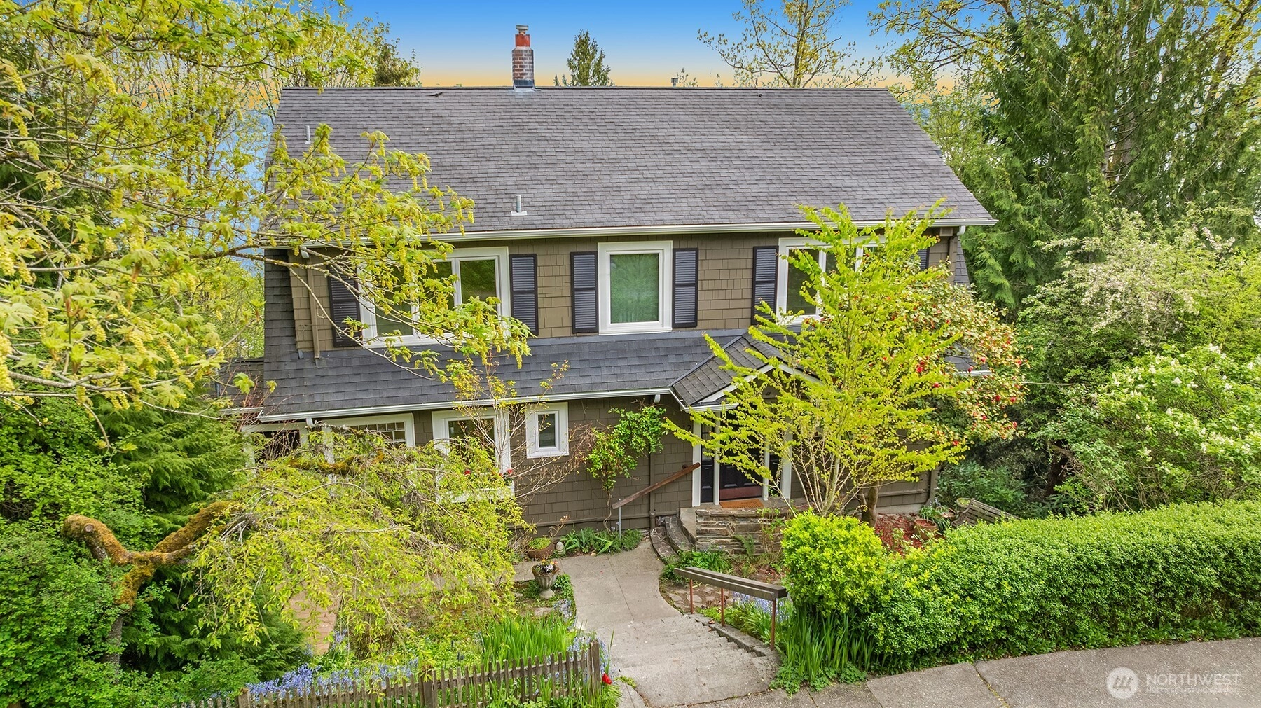 412 36th Ave Seattle WA 98122