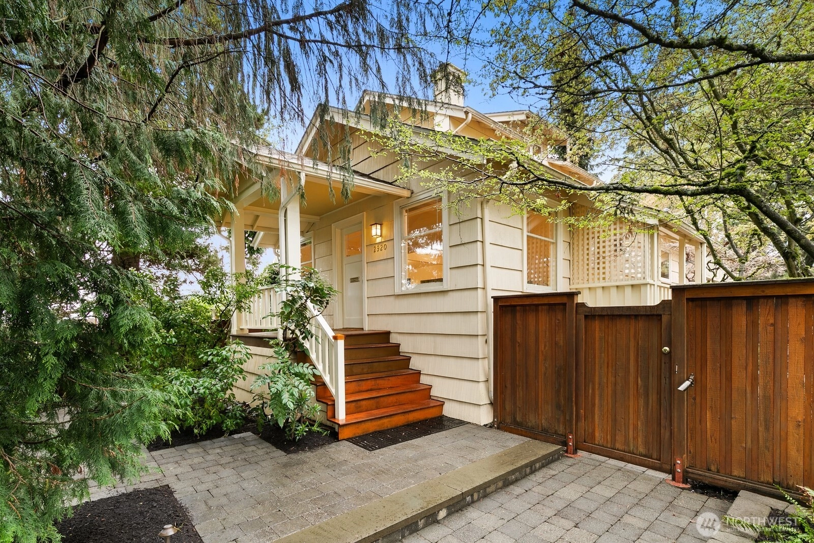 2920 NE 60th St Unit  Seattle WA 98115