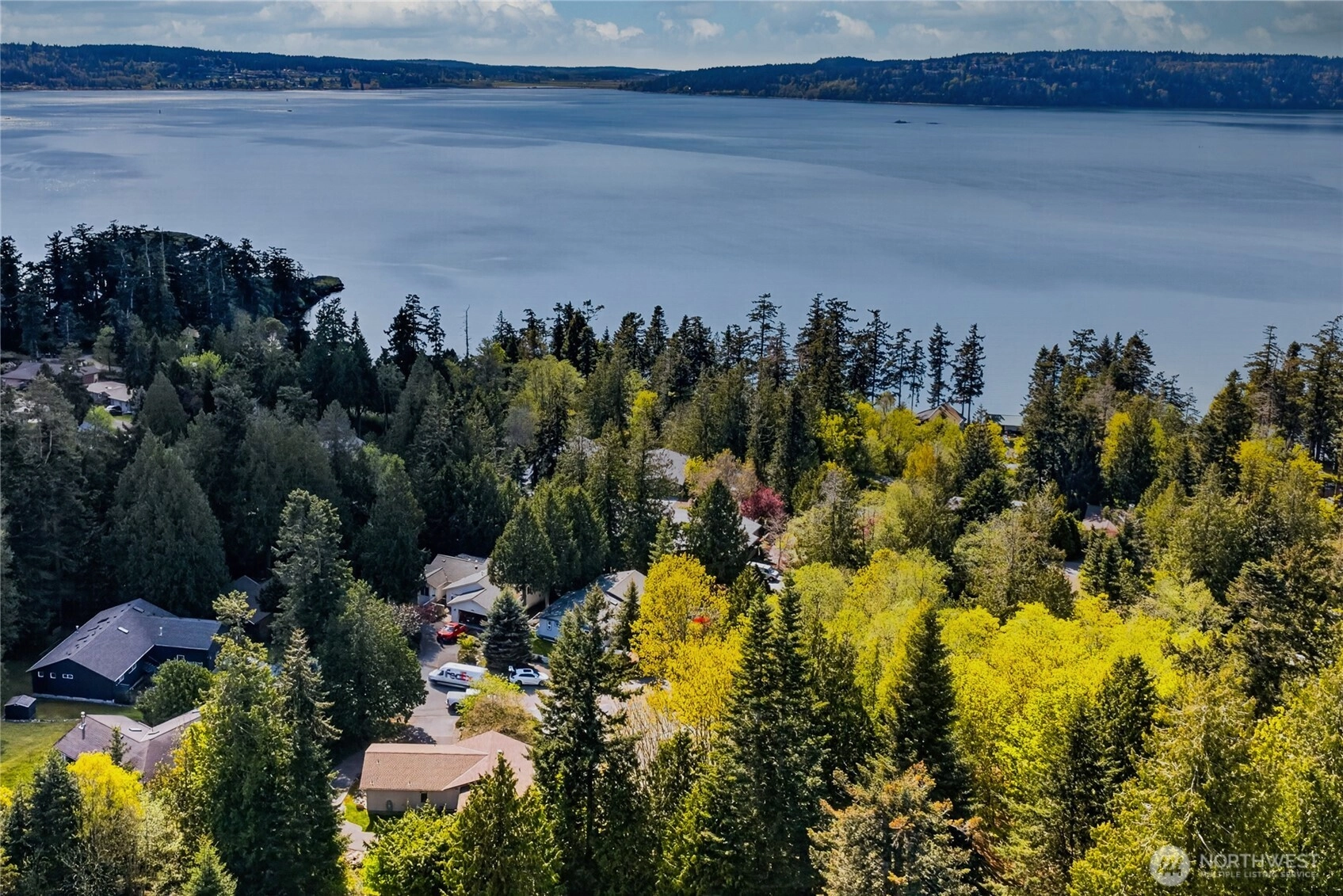 767 Shelter Bay Dr Unit  La Conner WA 98257