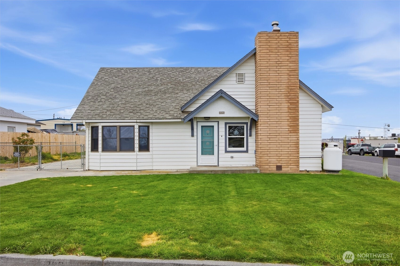 206 E Cedar St Unit  Othello WA 99344