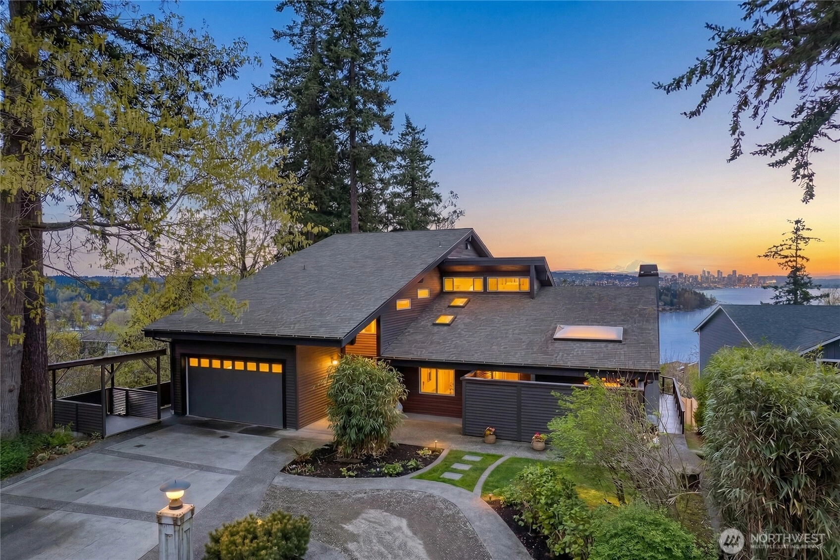 11818 89th Pl NE Kirkland WA 98034