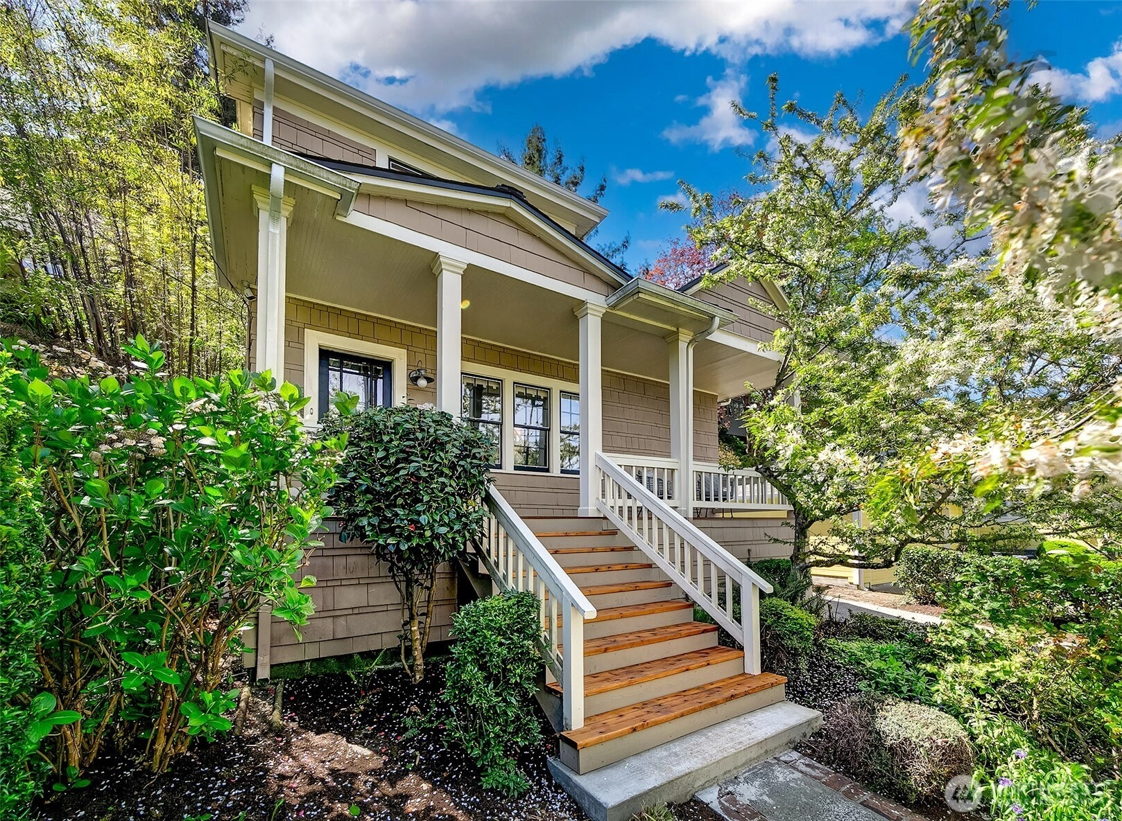 2127 Boyer Ave E Unit  Seattle WA 98112