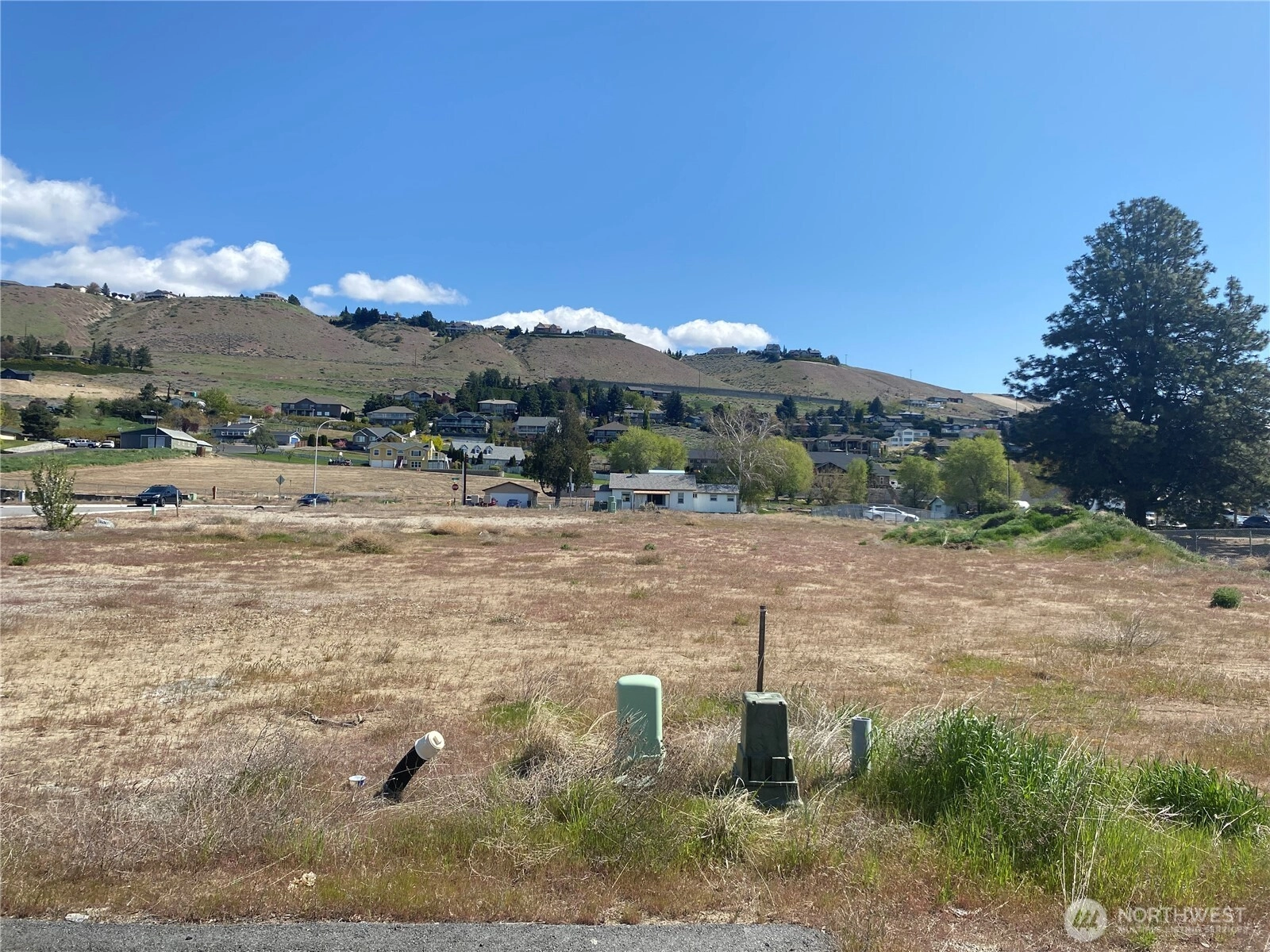 154 Harold St NE East Wenatchee WA 98802