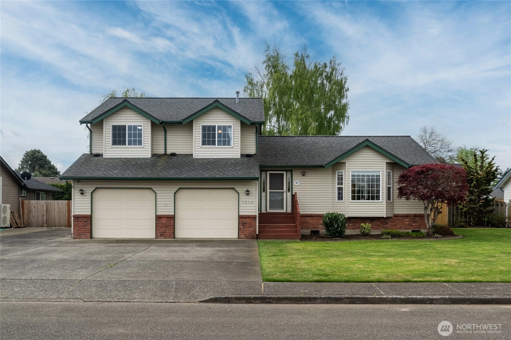 1036 Ridgeway Dr Lynden WA 98264
