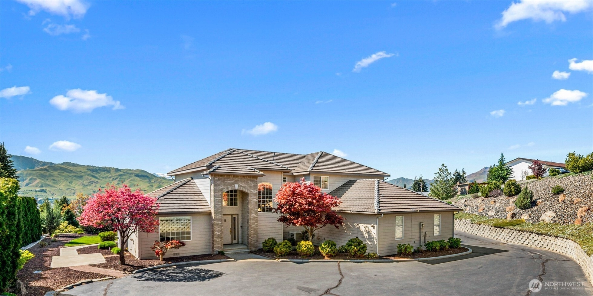 2205 N Devon Ave Unit  East Wenatchee WA 98802