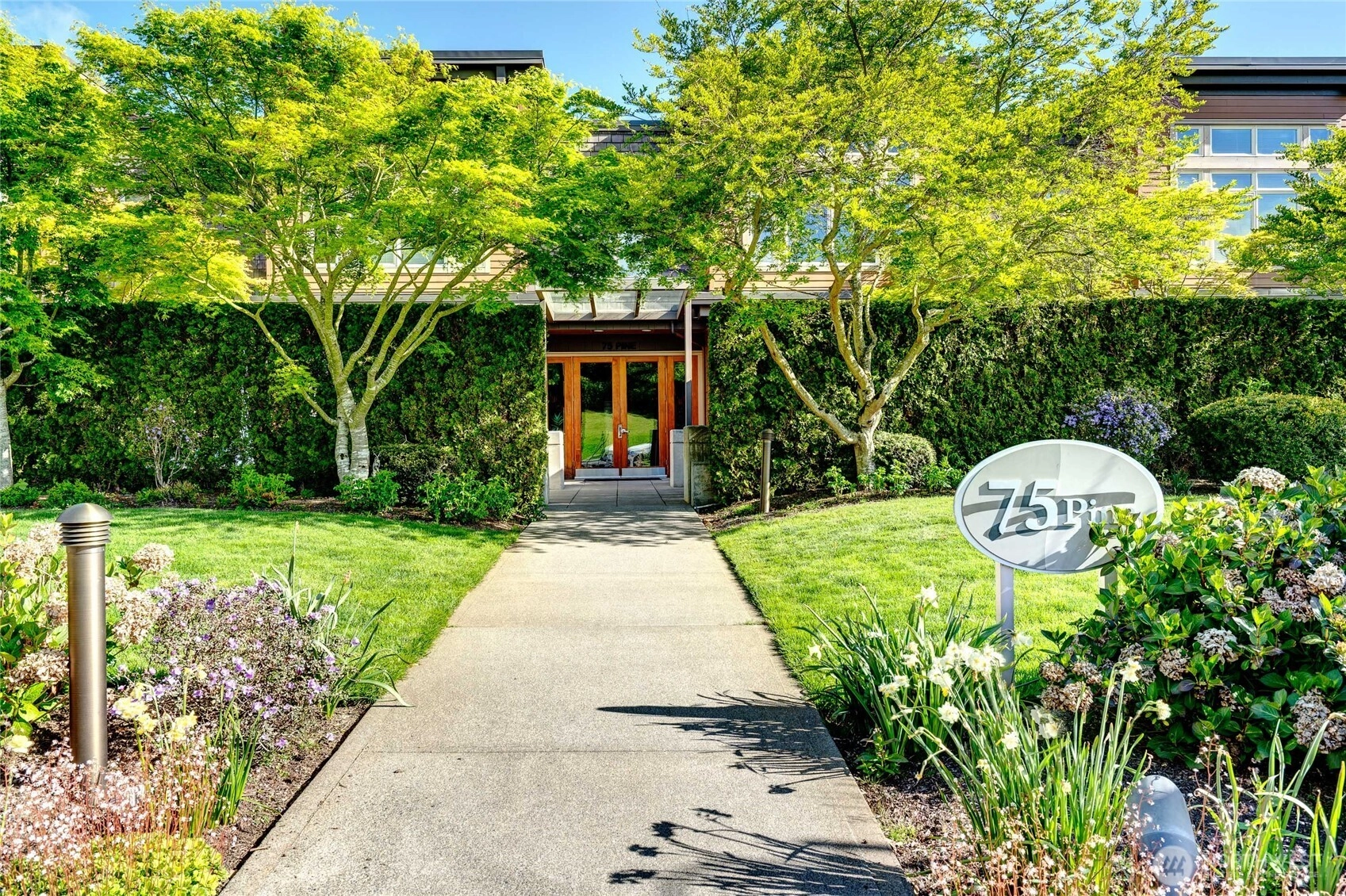 75 Pine St Unit 202 Unit 202 Edmonds WA 98020