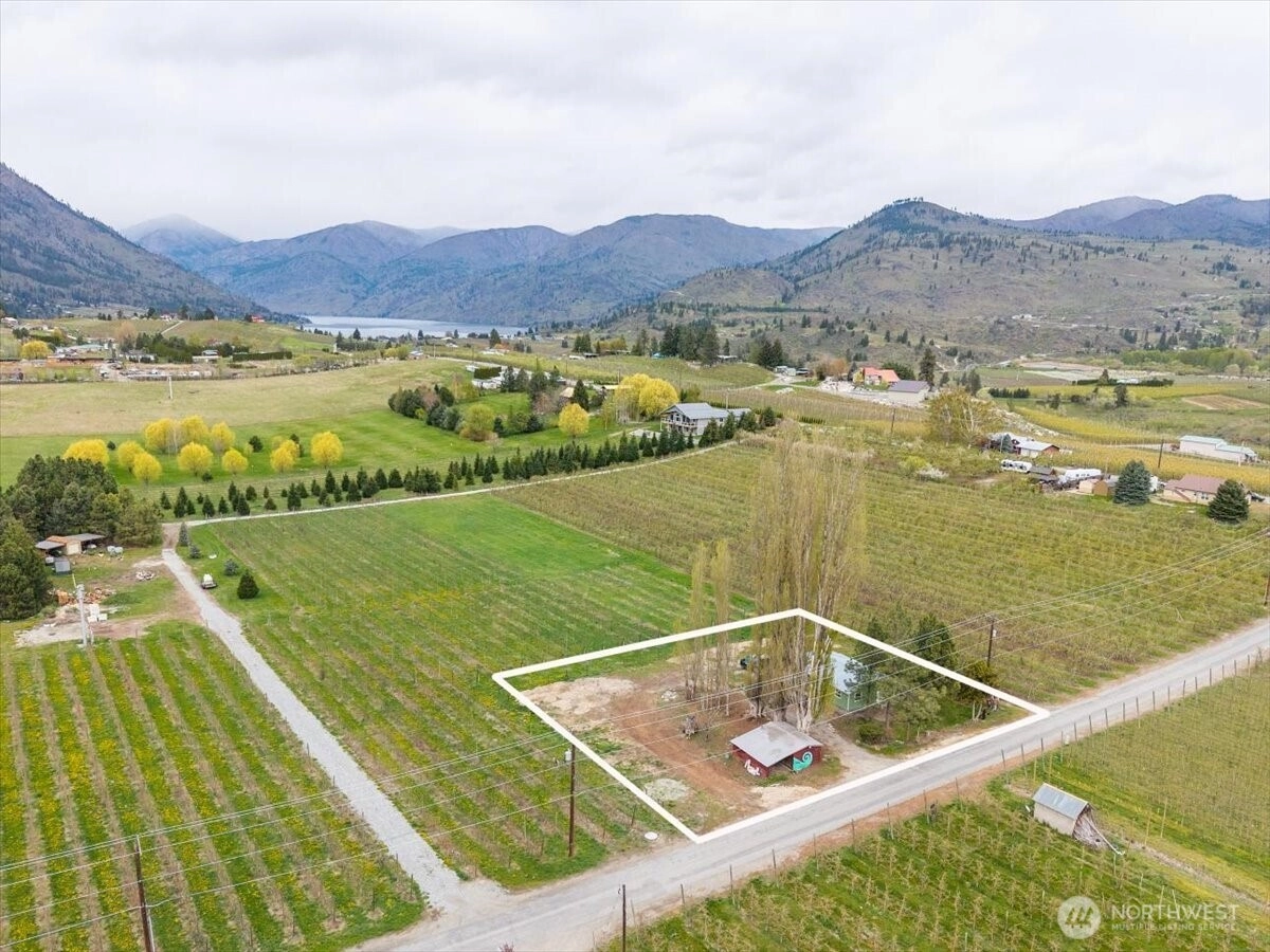 293 Barkley Rd Unit  Manson WA 98831