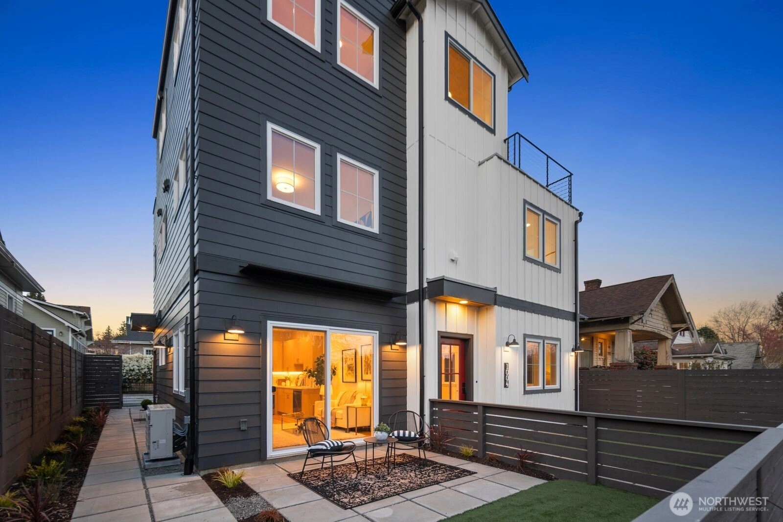1004 48th St Unit B Unit B Seattle WA 98103