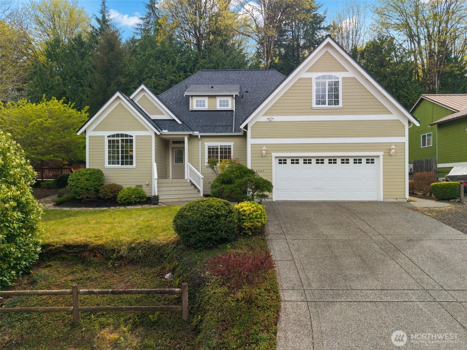 6207 NE Blakewood Ct Kingston WA 98346