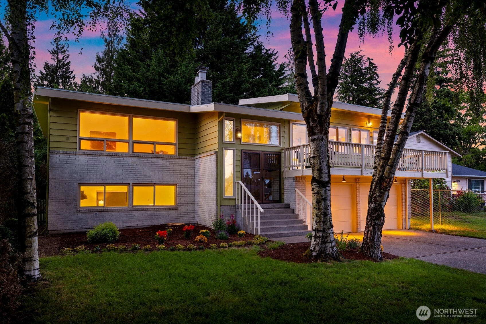 3702 S 194th St SeaTac WA 98188