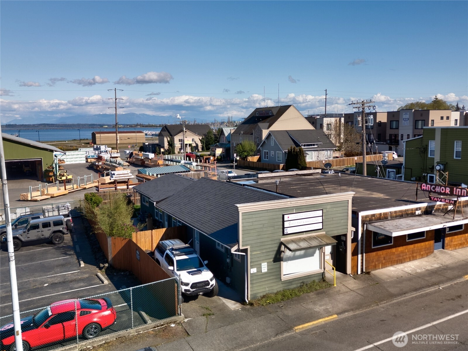 1917 Commercial Ave Unit  Anacortes WA 98221