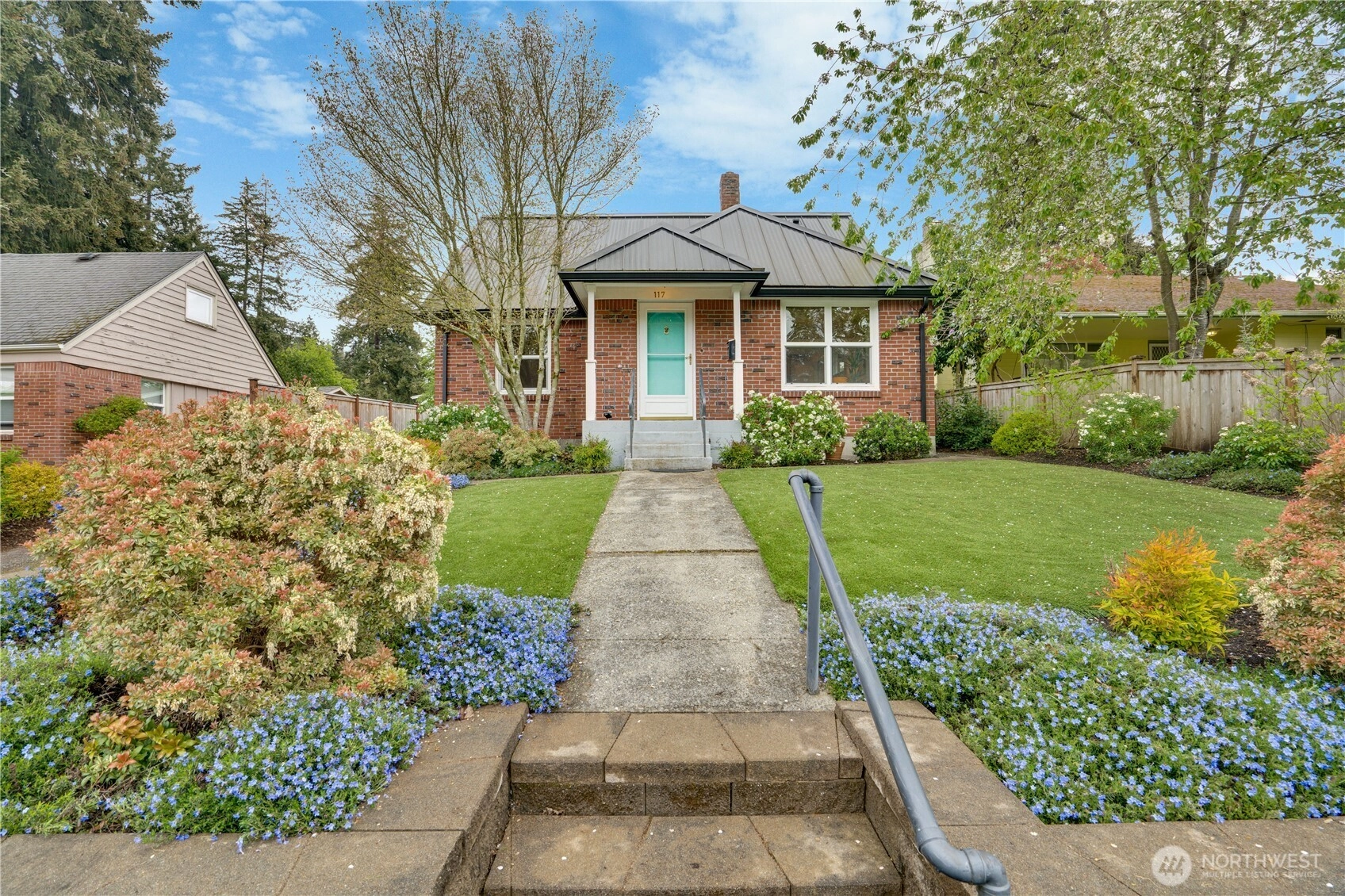 117 Farallone Ave Fircrest WA 98466