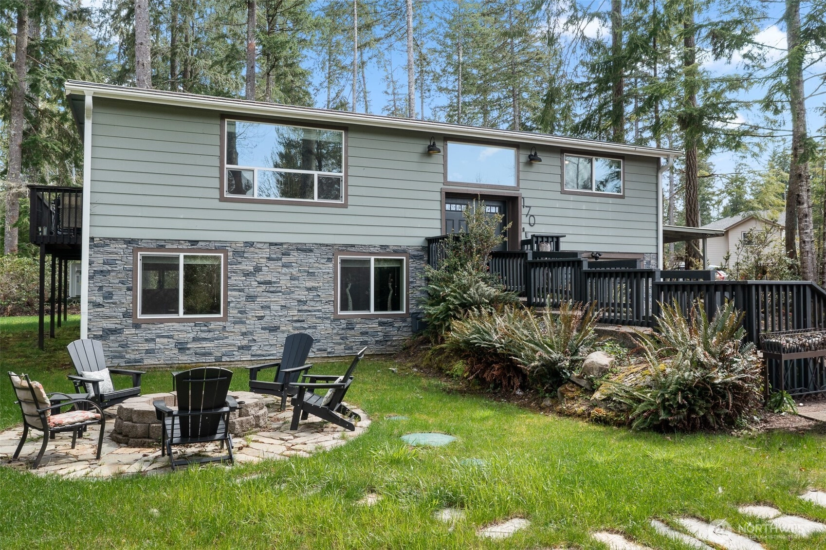 170 E Country Club Dr N Union WA 98592