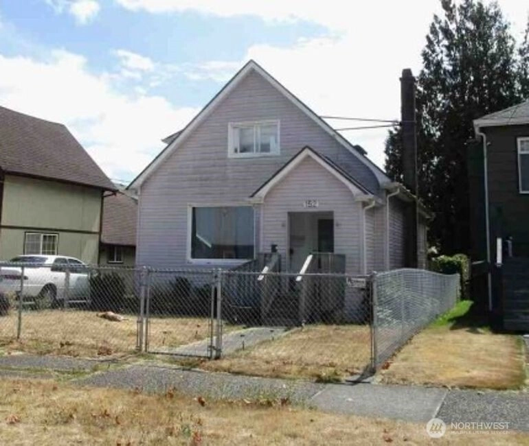 152 Karr Ave Hoquiam WA 98550