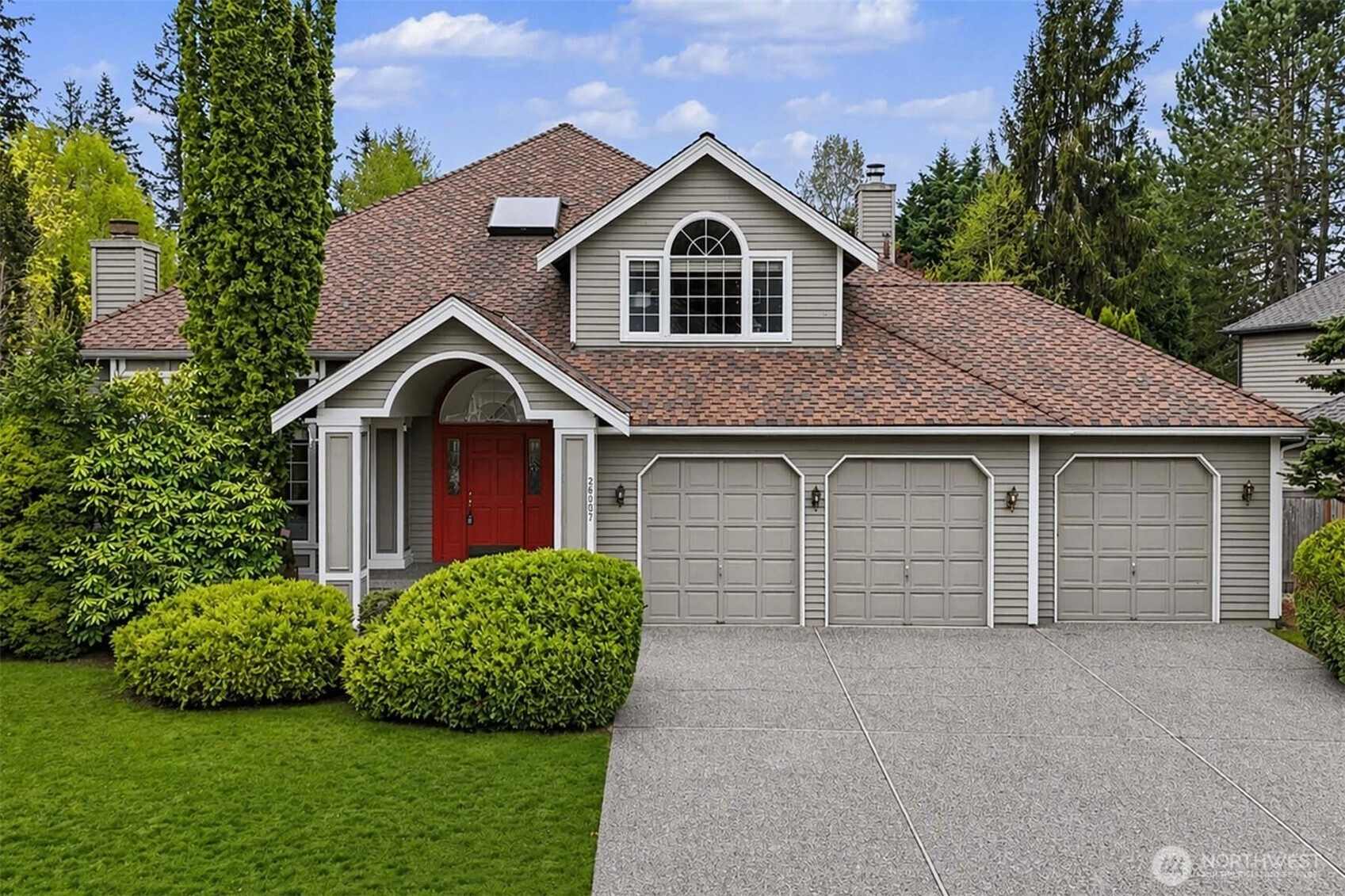 26057 SE 38th St Sammamish WA 98029