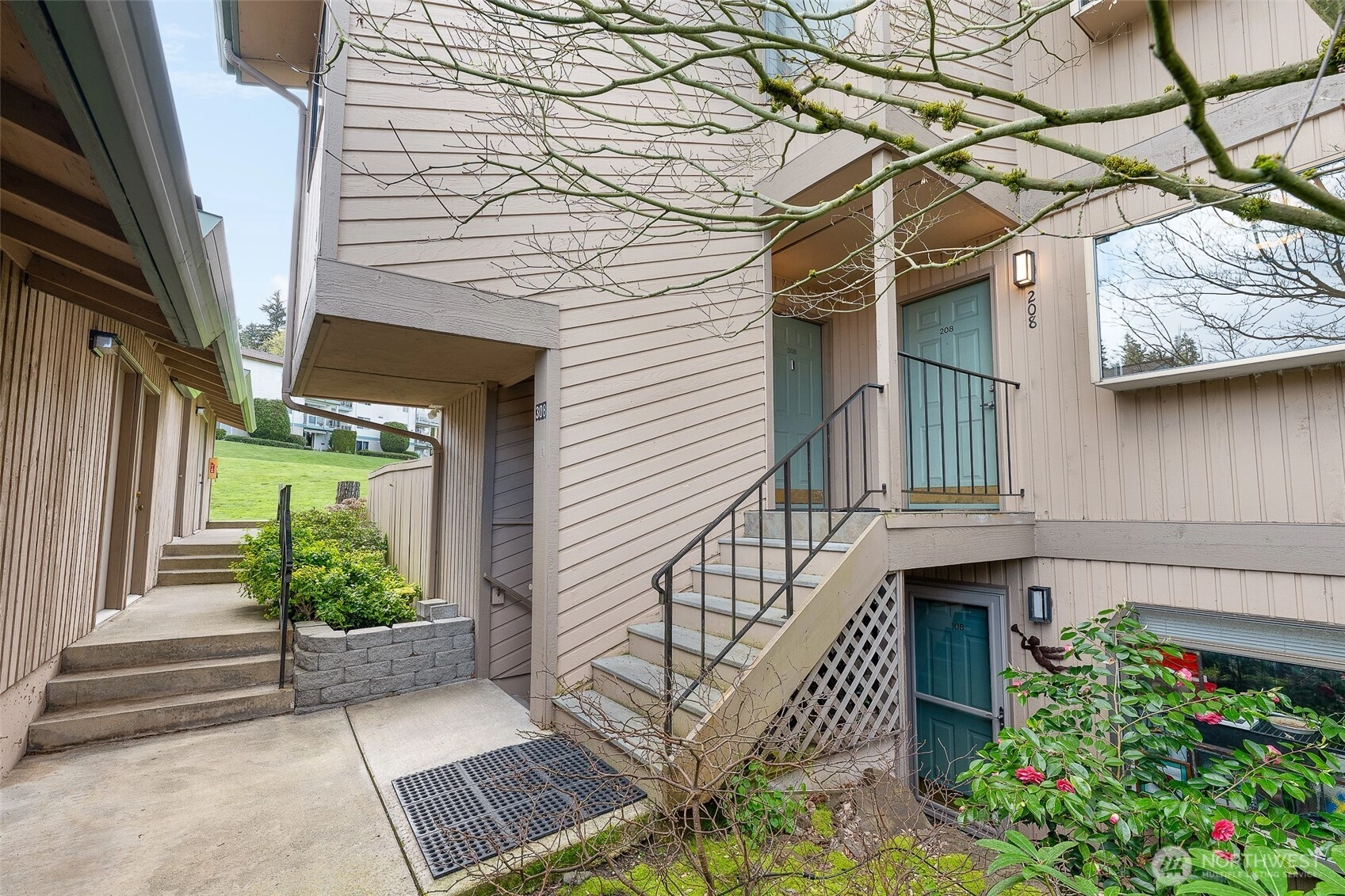 23003 Lakeview Dr Unit 208 Unit 208 Mountlake Terrace WA 98043