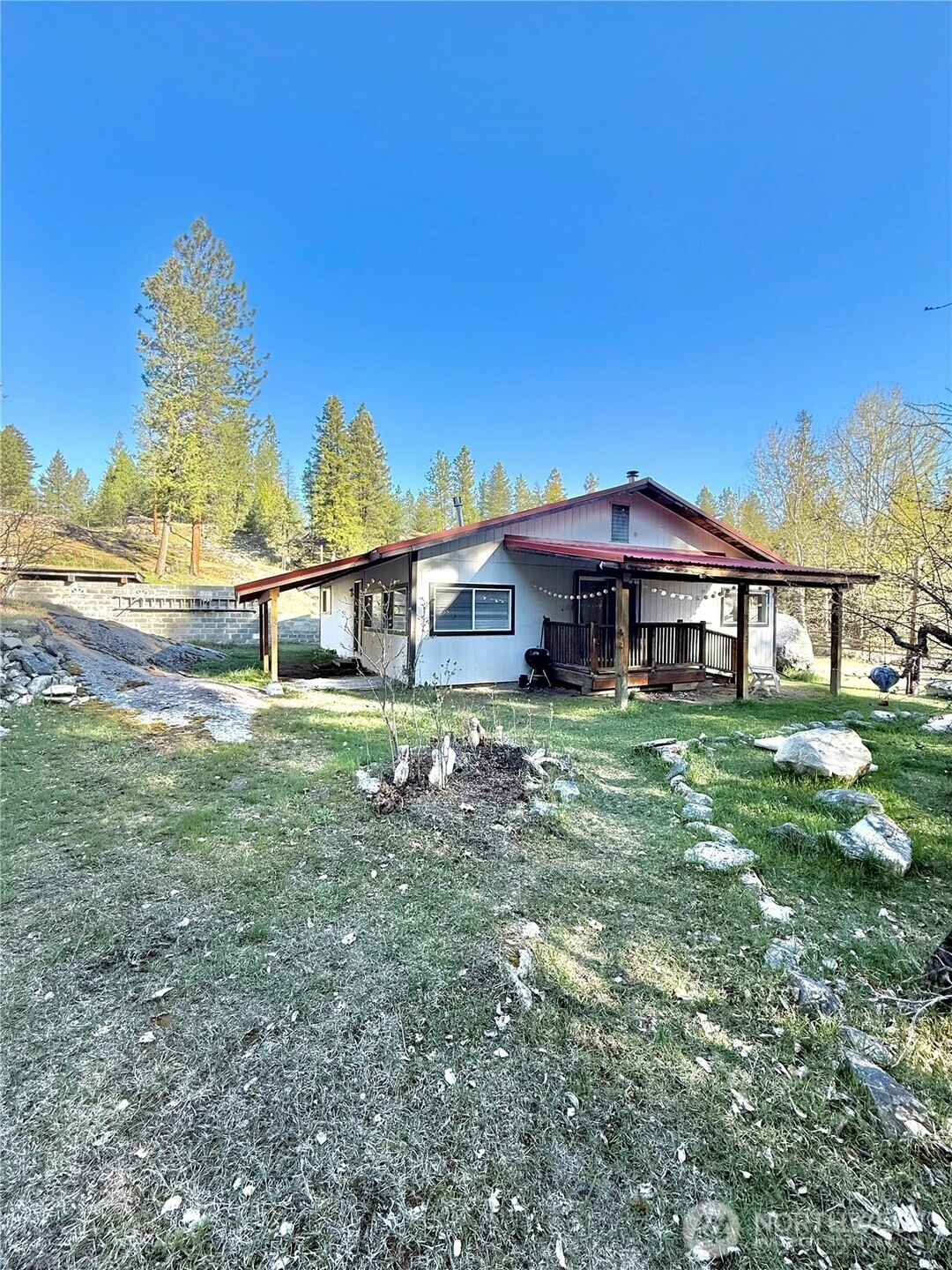 1092 Aeneas Valley Rd Tonasket WA 98855