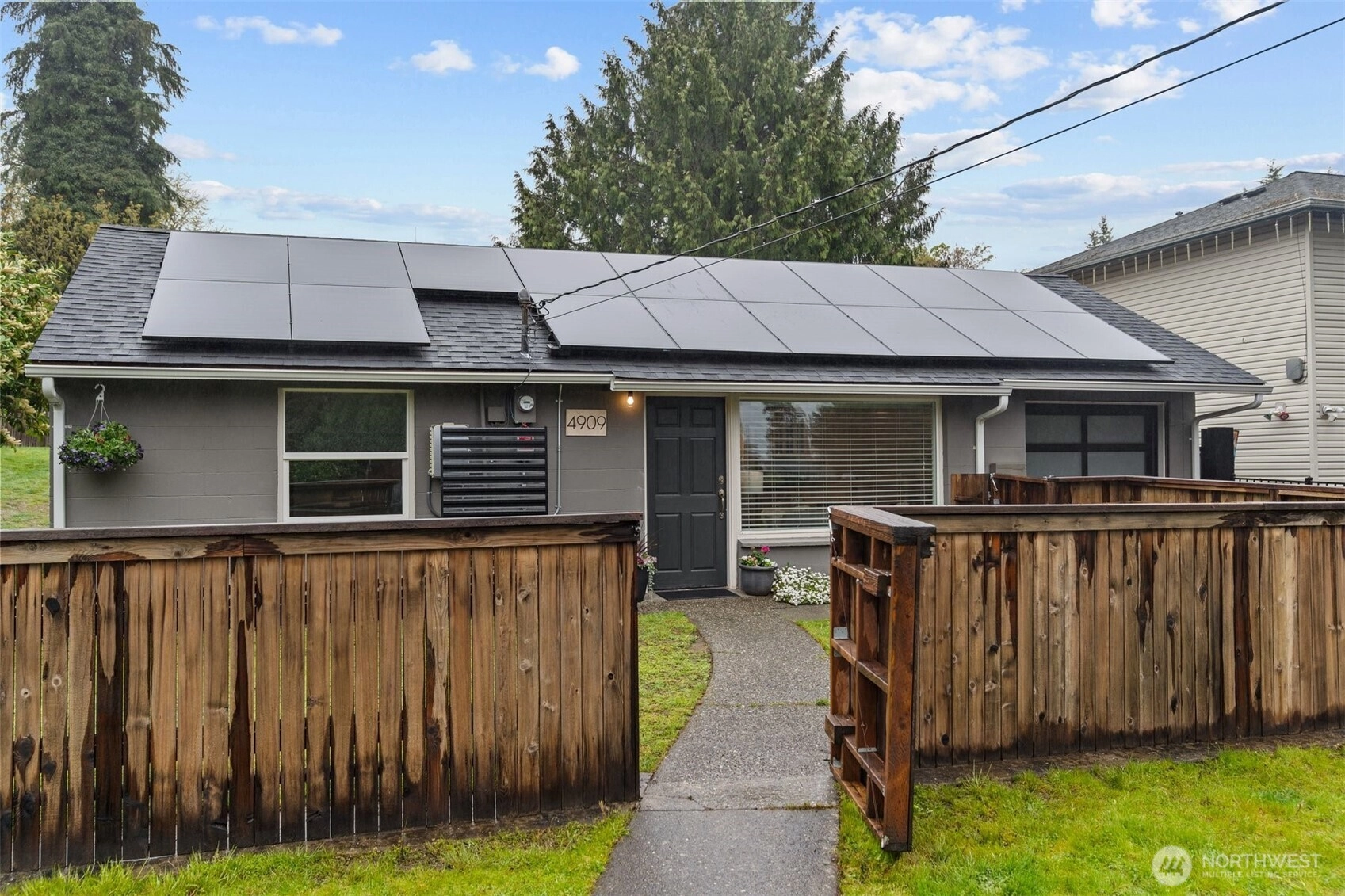 4909 234th St SW Mountlake Terrace WA 98043