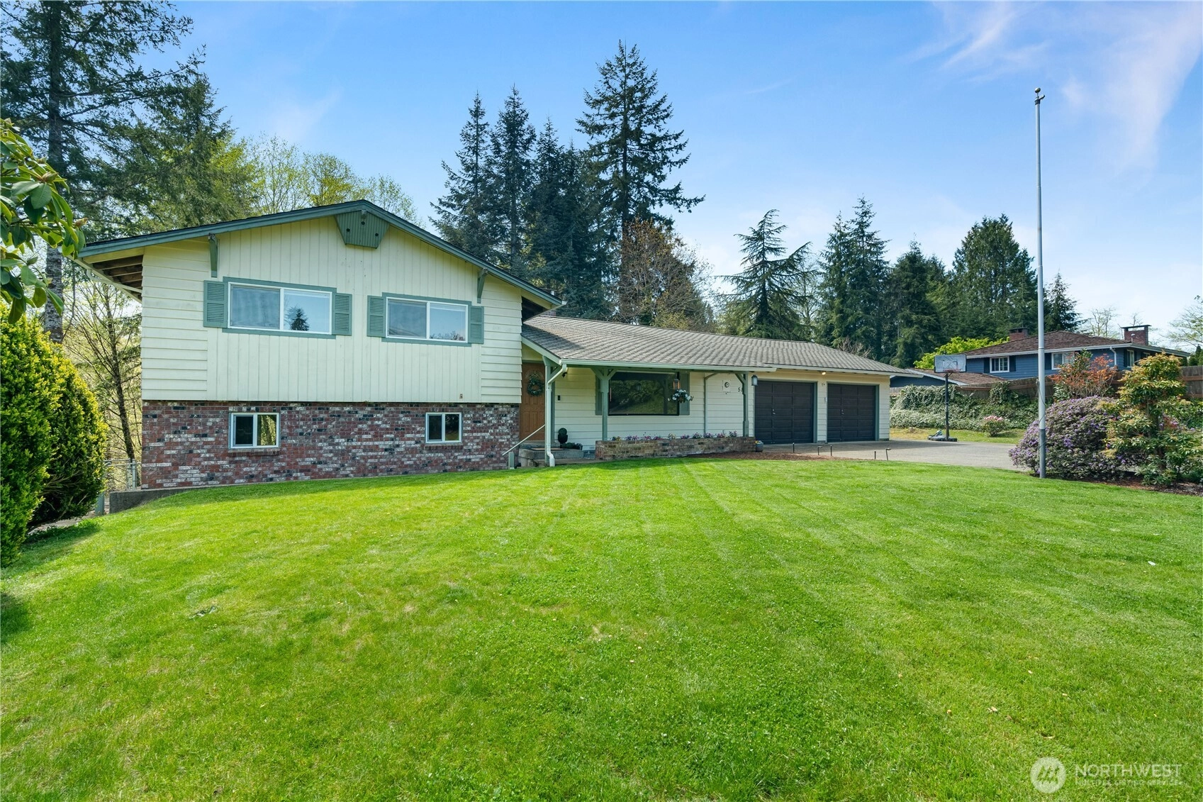 516 Lucky Ln Aberdeen WA 98520