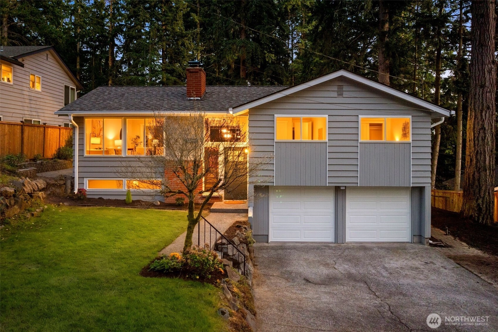 18330 47th Pl NE Lake Forest Park WA 98155