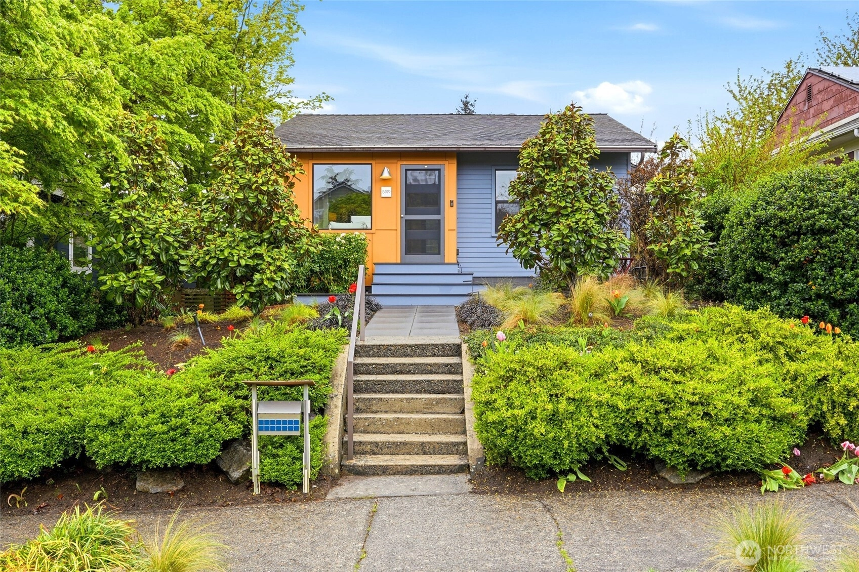 5919 46th Ave SW Seattle WA 98136