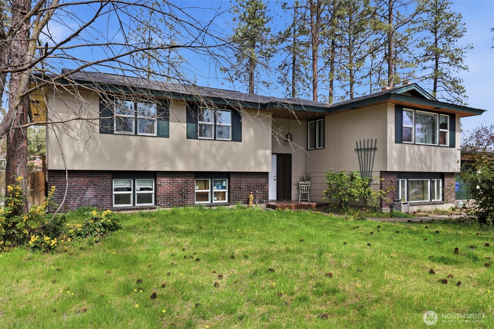 318 W Spruce Ct Spokane WA 99218