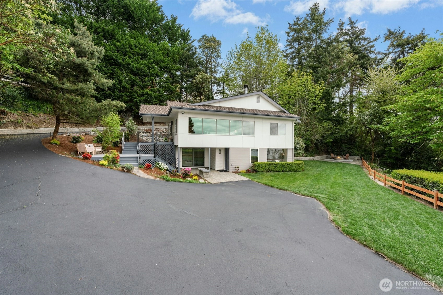 8953 NE 116th Pl Kirkland WA 98034