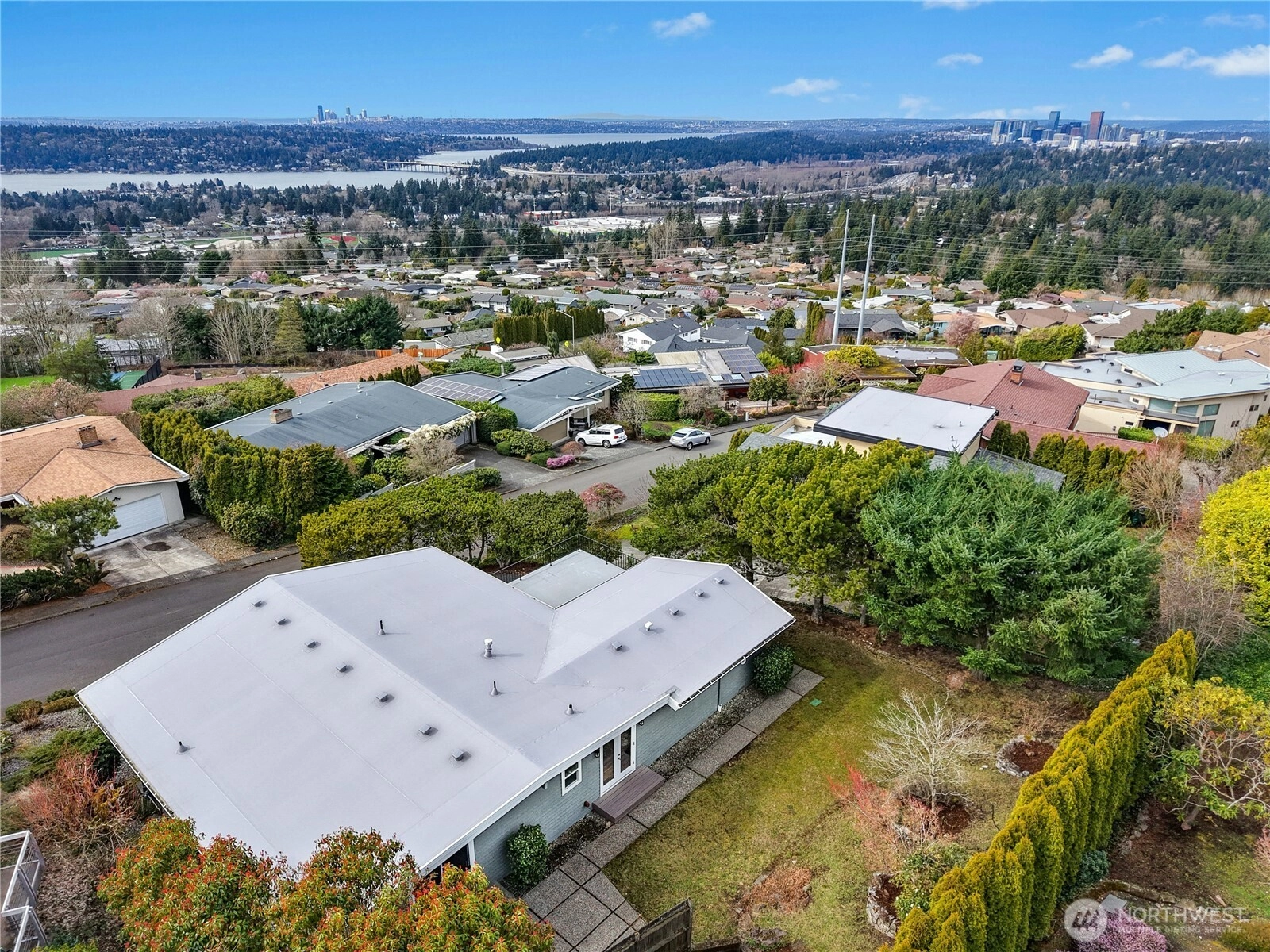 4440 137th Ave SE Unit  Bellevue WA 98006