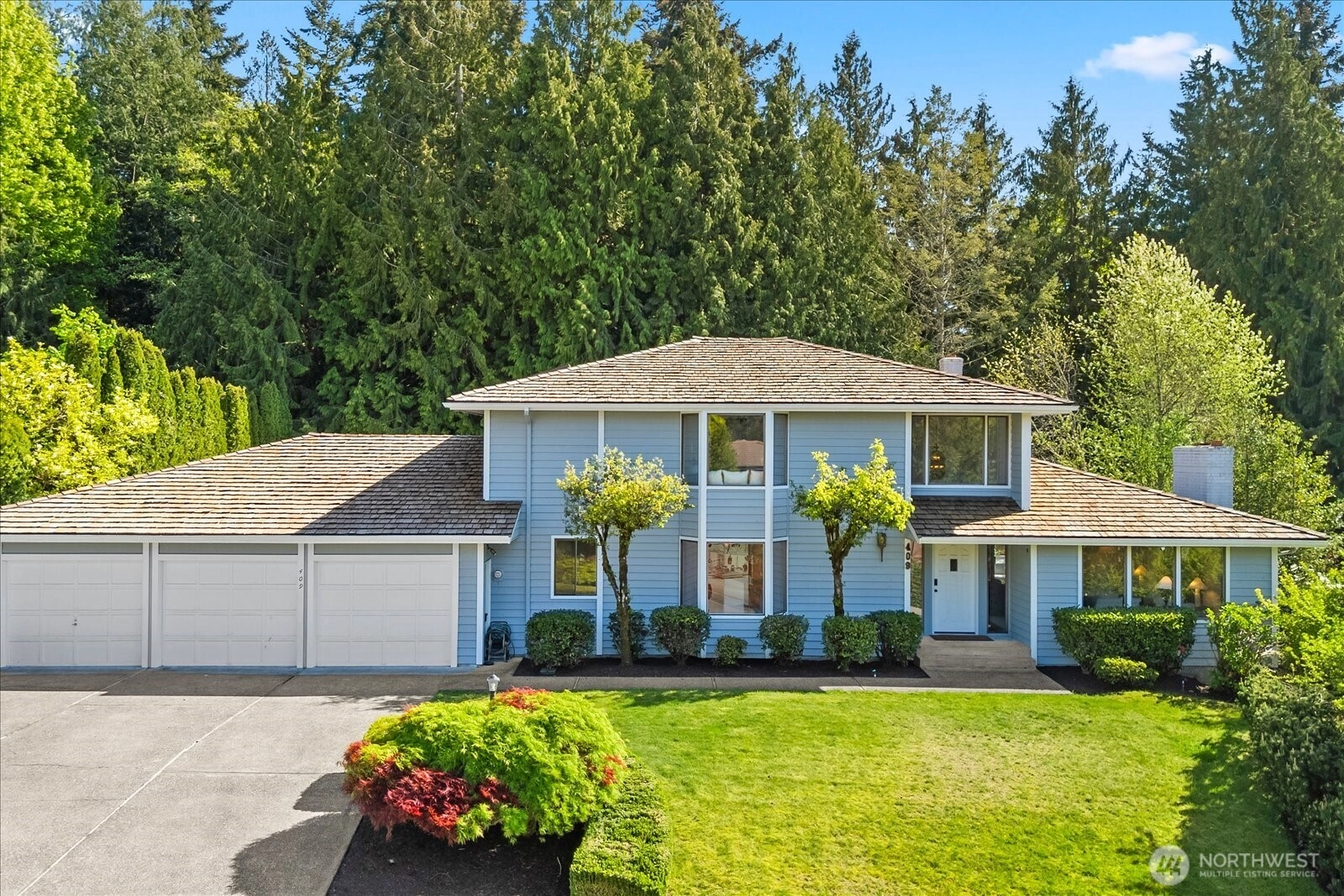 409 NW 162nd St Shoreline WA 98177