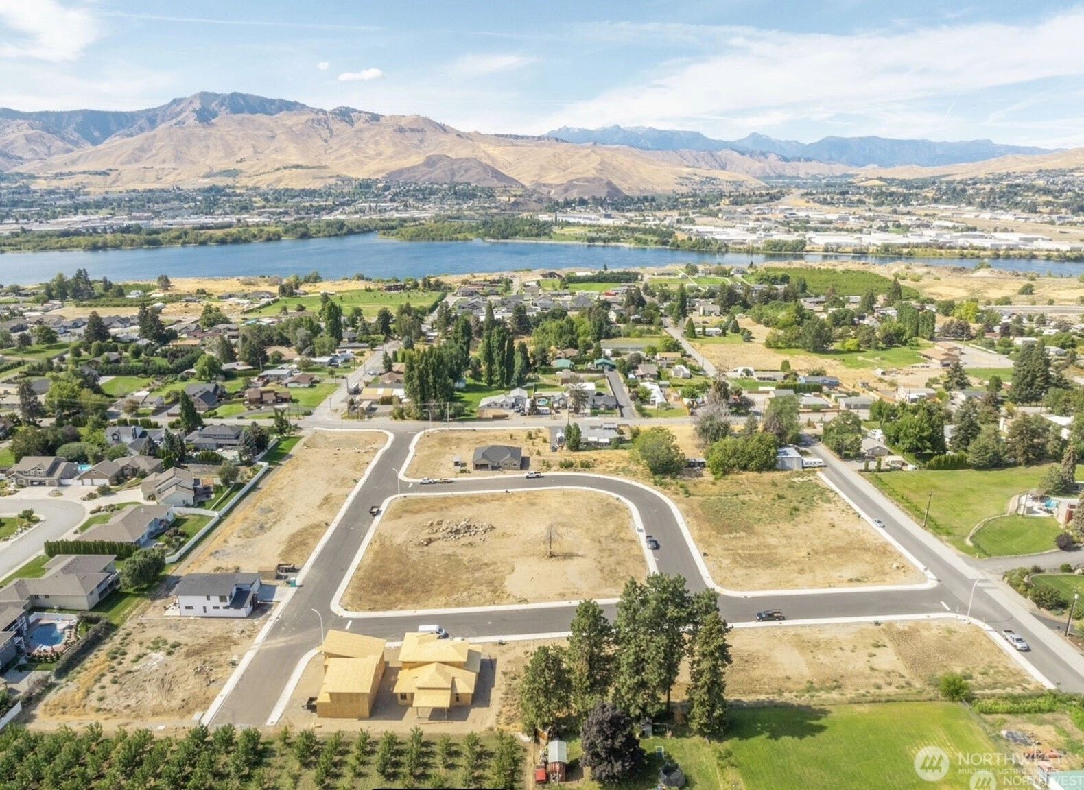3279 NW Brianna Ave East Wenatchee WA 98802