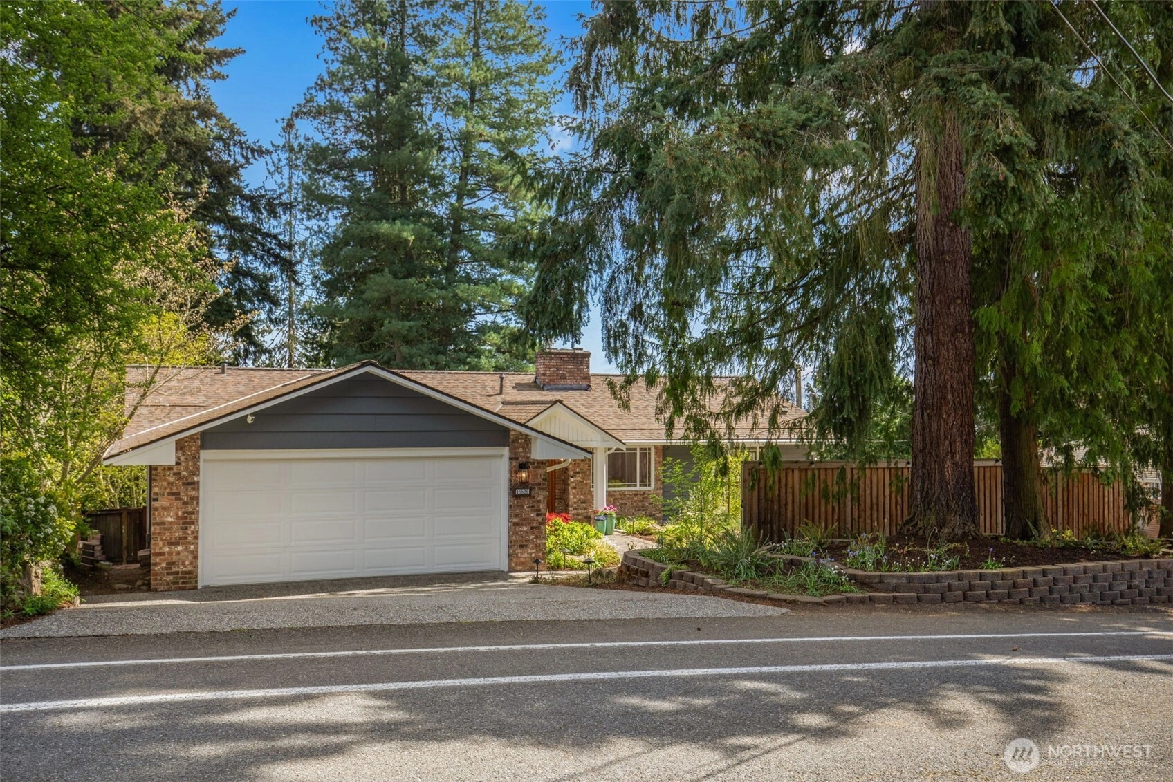 16526 37th Ave NE Lake Forest Park WA 98155