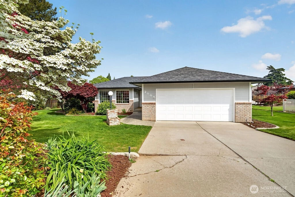 2105 Sutton Pl Wenatchee WA 98801