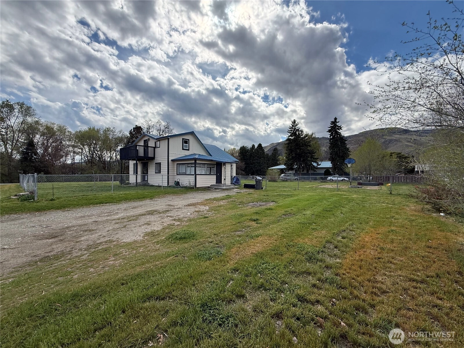 502 Fir St Oroville WA 98844