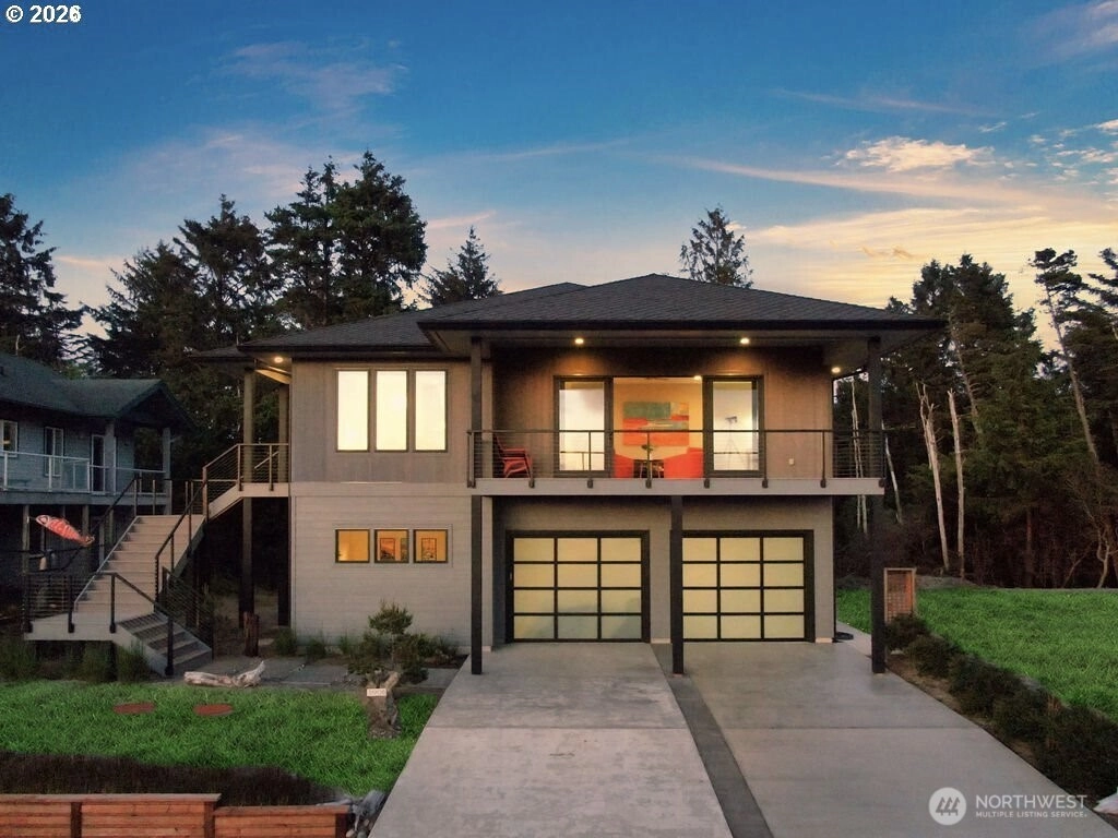 31908 J Pl Unit  Ocean Park WA 98640