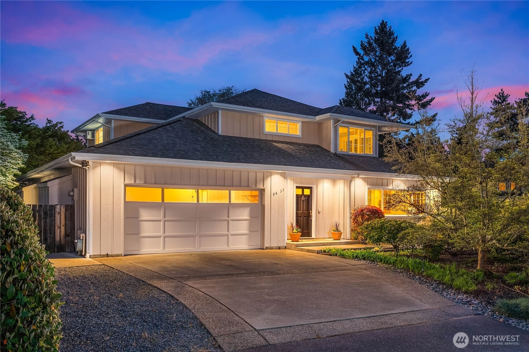 9633 NE 28th St Unit  Clyde Hill WA 98004