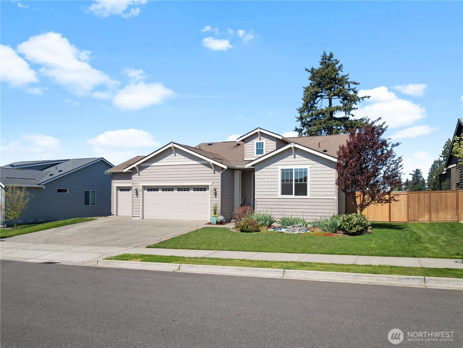 3373 Fisk Ave Enumclaw WA 98022