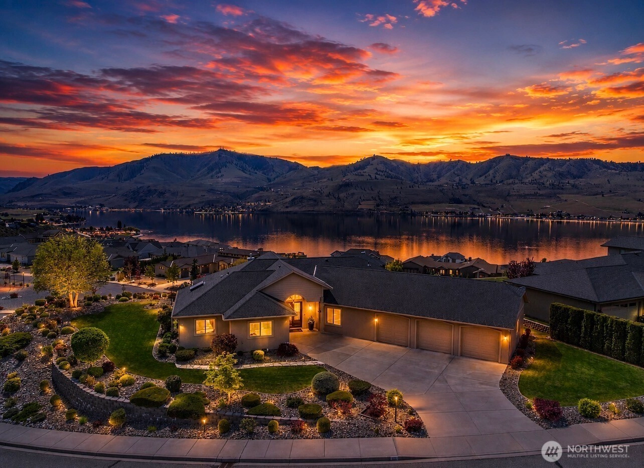 101 Westview Dr Unit  Chelan WA 98816