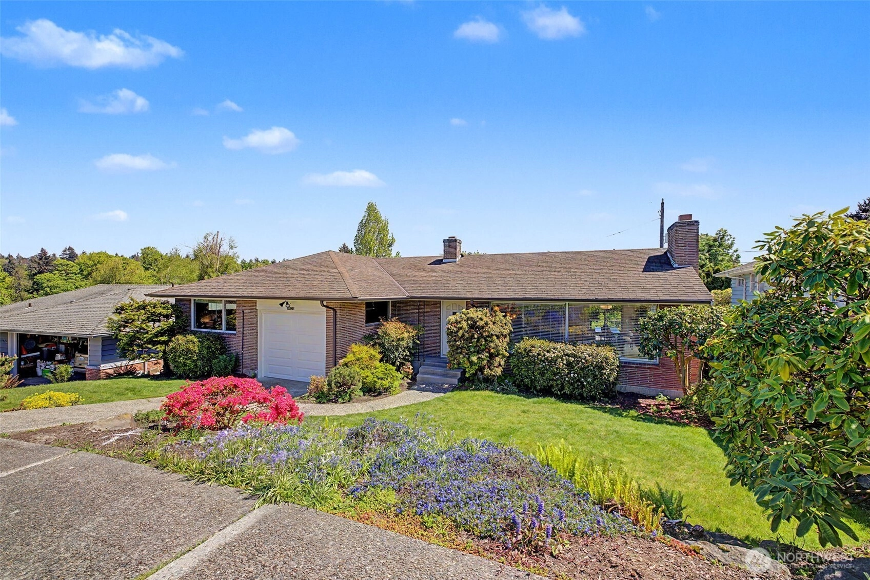 10720 11 Ave NW Seattle WA 98177
