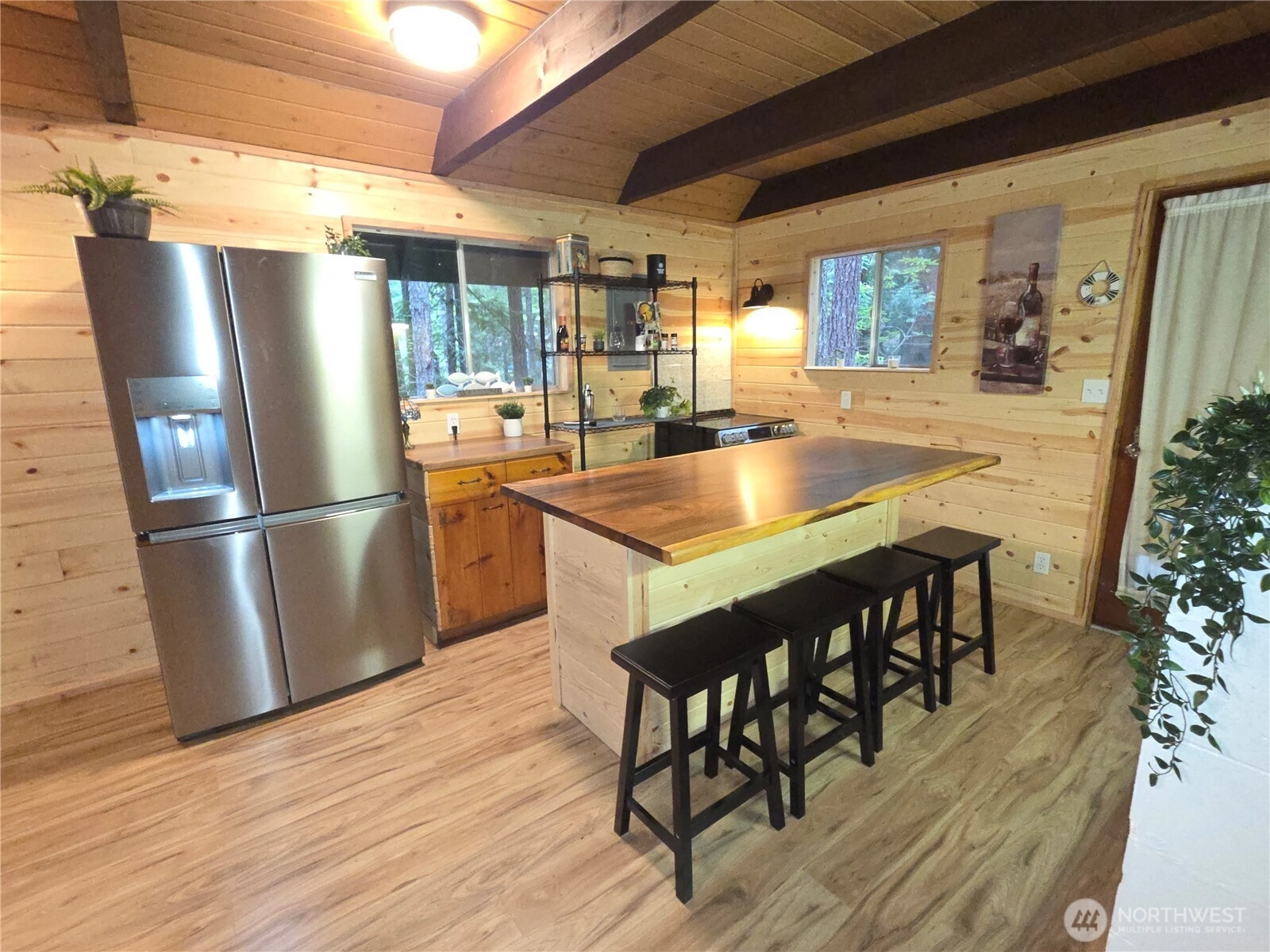 41 N Mt Rose Ave Unit  Hoodsport WA 98548
