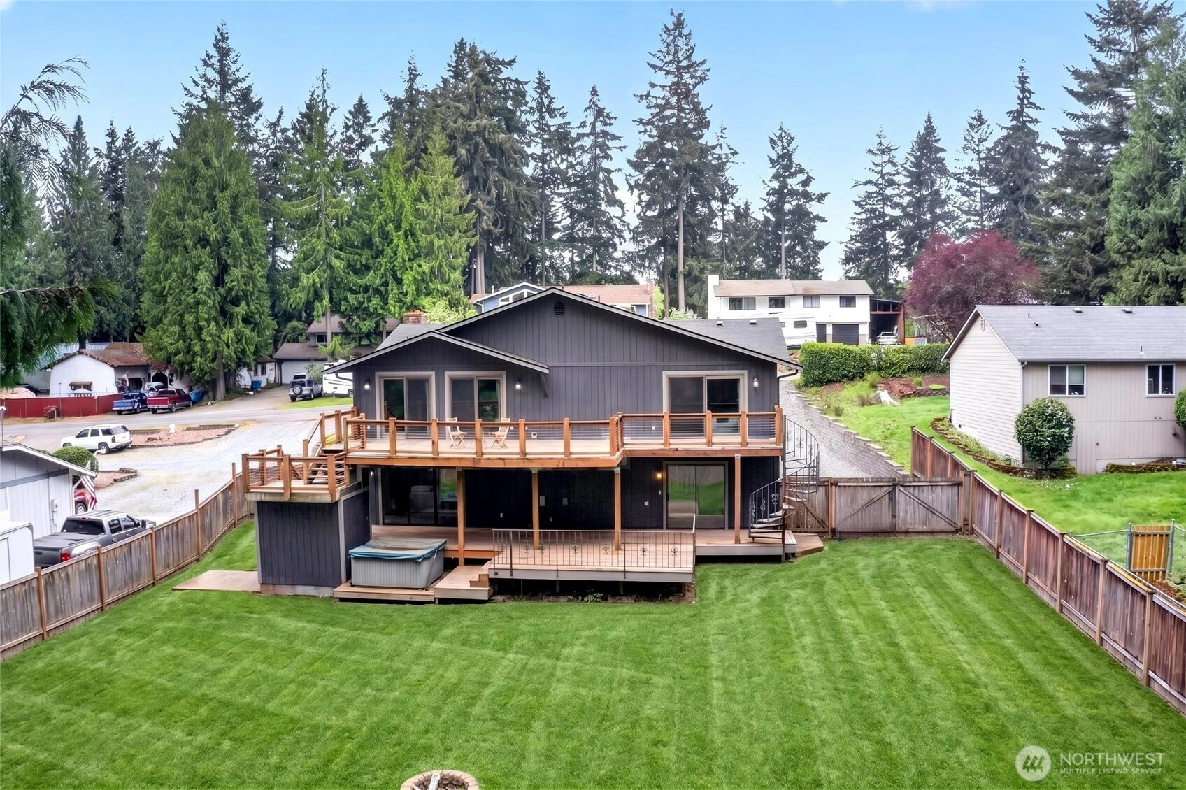 4815 West Tapps Dr East Unit  Lake Tapps WA 98391