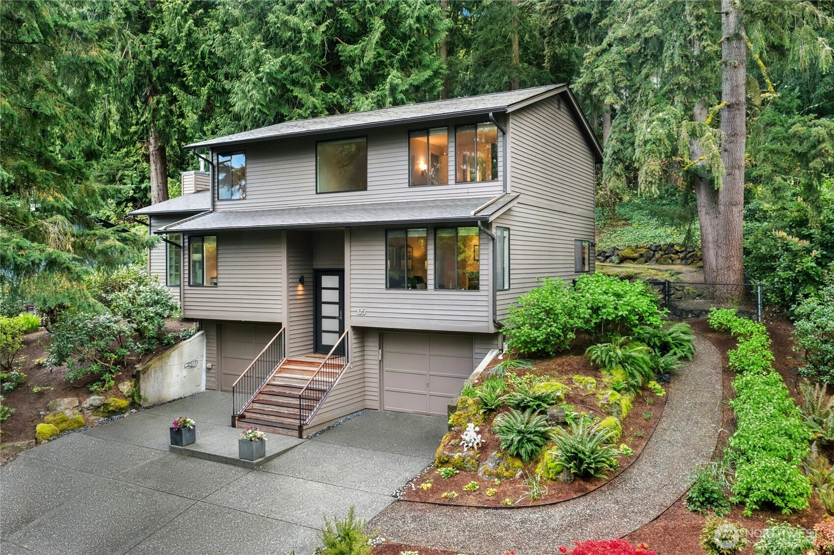 105 Big Bear Pl NW Unit  Issaquah WA 98027