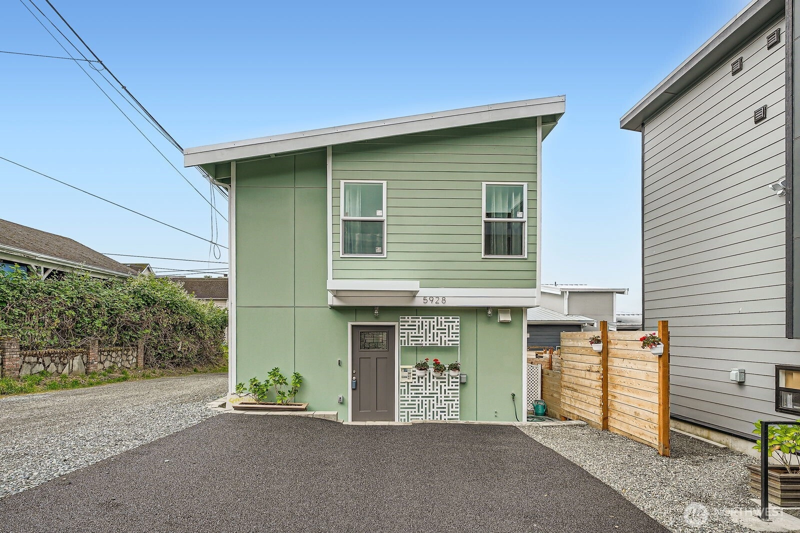 5928 18th Ave S Unit  Seattle WA 98108